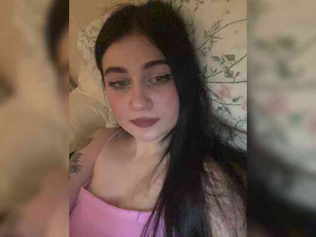 BabyMilia717 bongacams