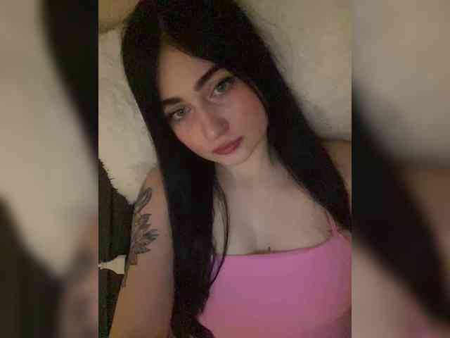 BabyMilia717 Live Webcam on BongaCams