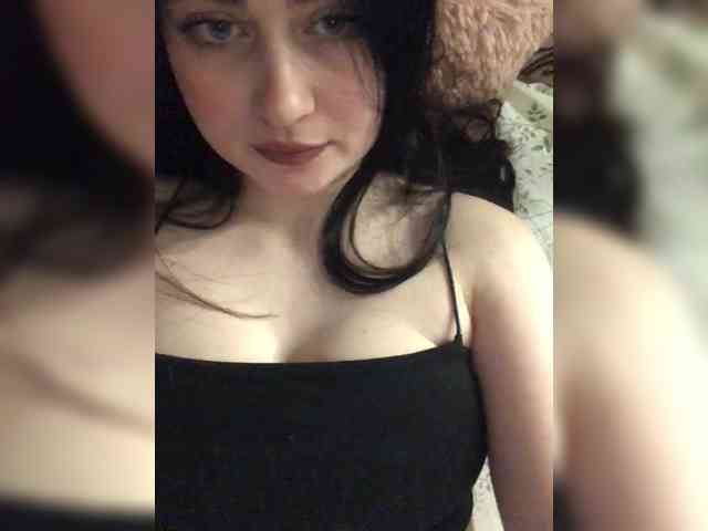 BabyMilia717 Live Webcam on BongaCams