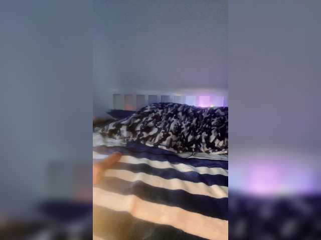 Jennifferr's BongaCams show and profile