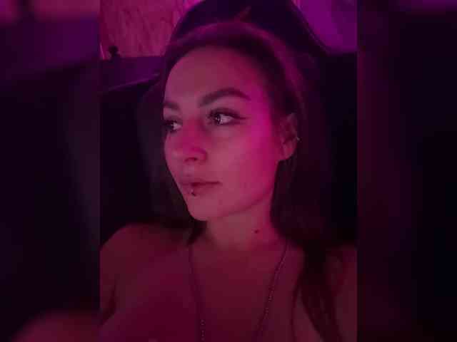 Mini-Molly69x webcam