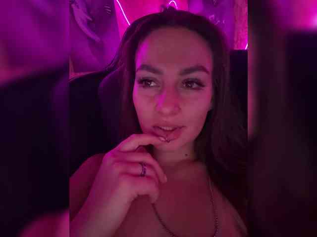 Mini-Molly69x webcam