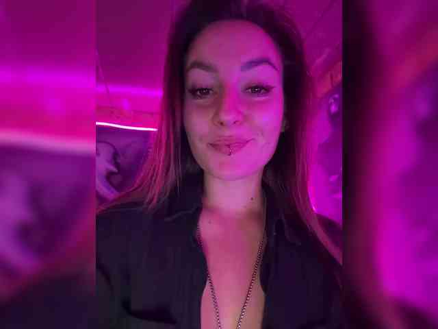 Mini-Molly69x webcam