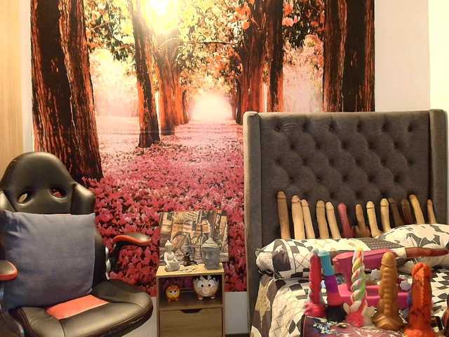 sofia23dirty's BongaCams show and profile