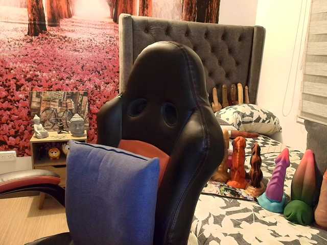 sofia23dirty's BongaCams show and profile