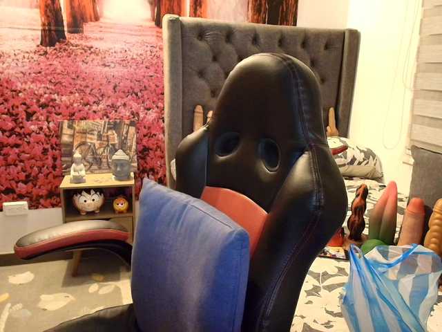 sofia23dirty's BongaCams show and profile