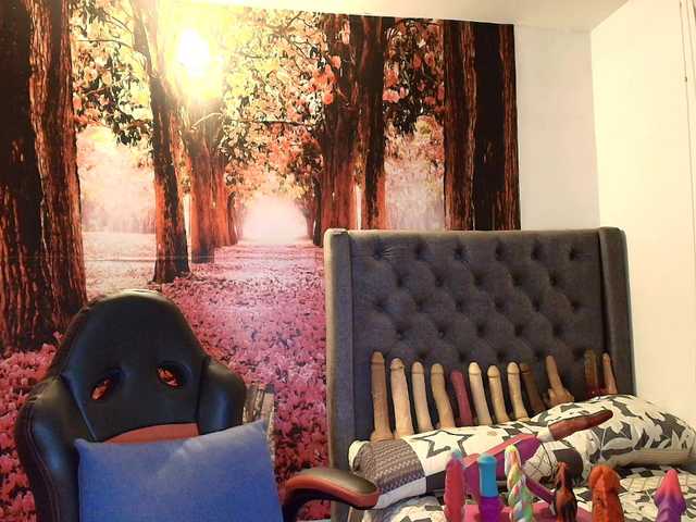 sofia23dirty's BongaCams show and profile