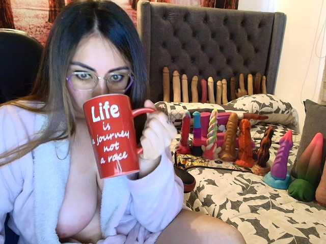 sofia23dirty's BongaCams show and profile