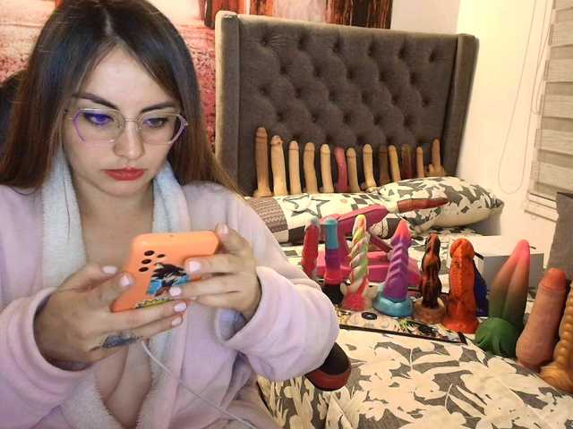 sofia23dirty — In my pv full  I include many shows, come!! play with me  :big_107 