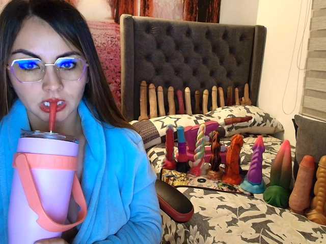 sofia23dirty's BongaCams show and profile