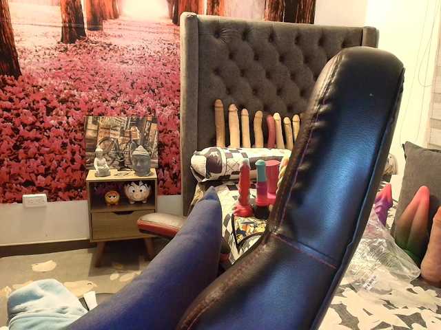 sofia23dirty's BongaCams show and profile