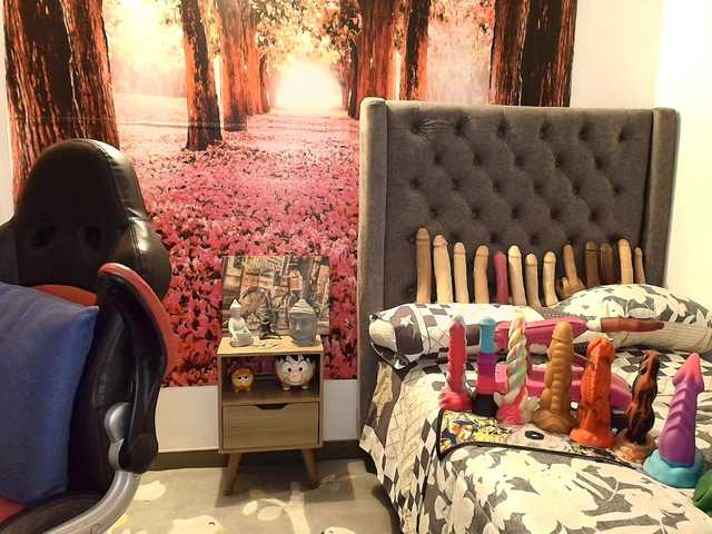 sofia23dirty's BongaCams show and profile