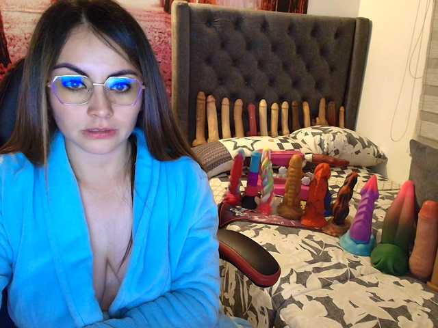 sofia23dirty's BongaCams show and profile