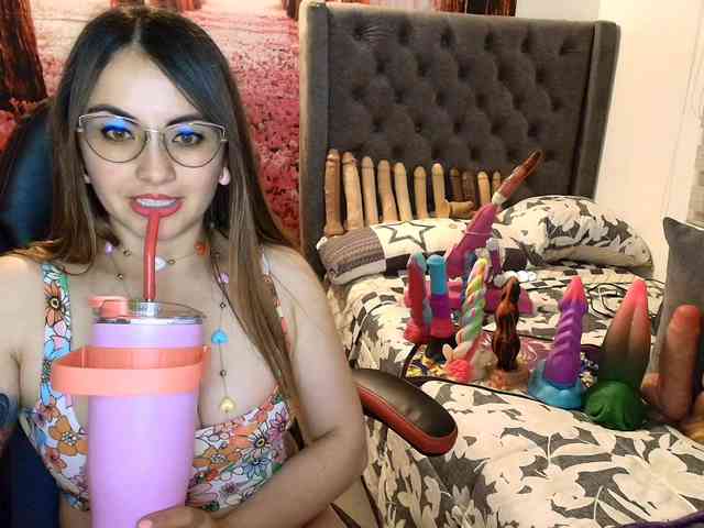 sofia23dirty webcam