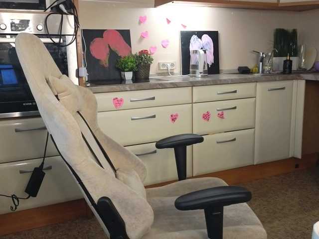 mali-'s BongaCams show and profile