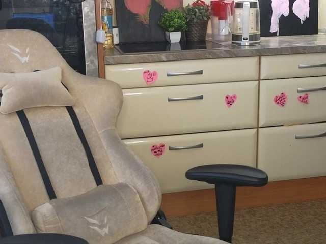 mali-'s BongaCams show and profile