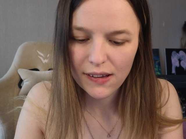 mali-'s BongaCams show and profile