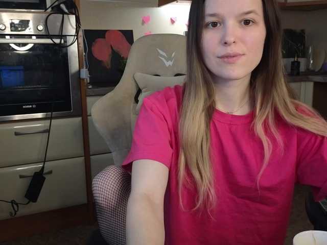 mali-'s BongaCams show and profile