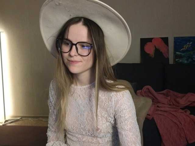 mali-'s BongaCams show and profile