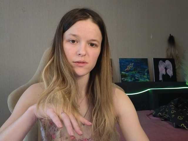 mali-'s BongaCams show and profile