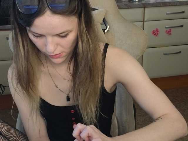 mali-'s BongaCams show and profile