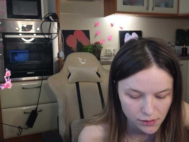 mali-'s BongaCams show and profile