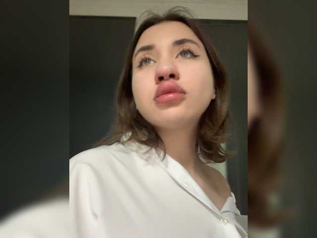 alizii's BongaCams show and profile