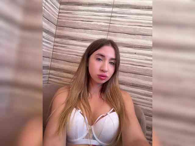 alizii Live Webcam on BongaCams