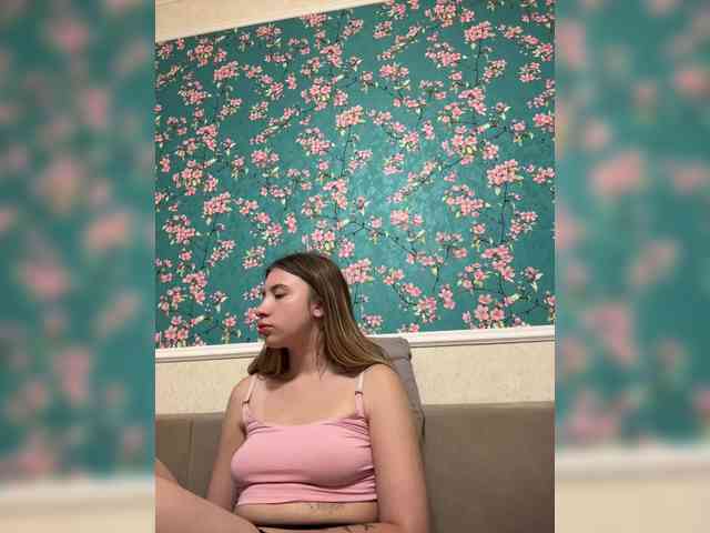 alizii Live Webcam on BongaCams