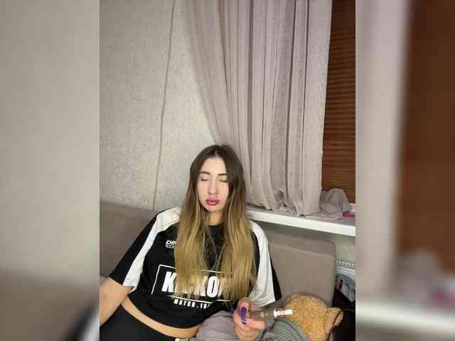 alizii Live Webcam on BongaCams