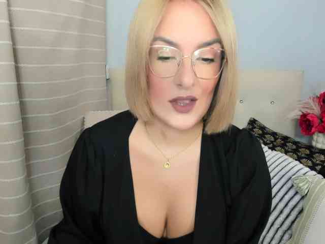 MollyBeauty webcam