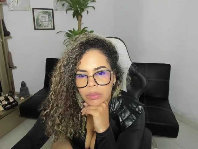 Alyssaaan from BongaCams