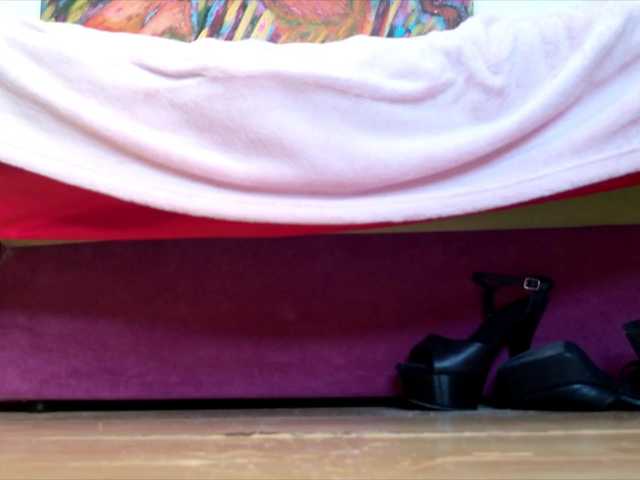 Lindalovesexy's BongaCams show and profile