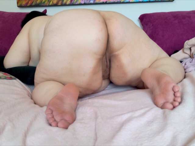 Lindalovesexy's BongaCams show and profile