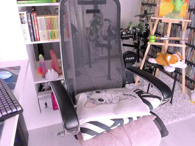 icefroq's BongaCams show and profile