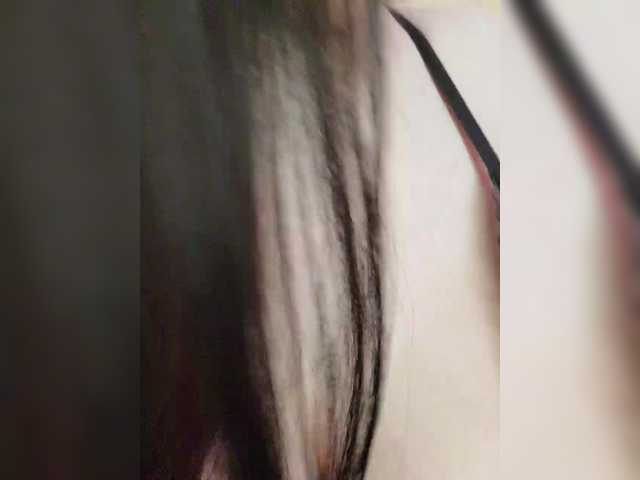 YennSI's BongaCams show and profile