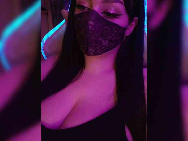 YennSI Live Webcam on BongaCams