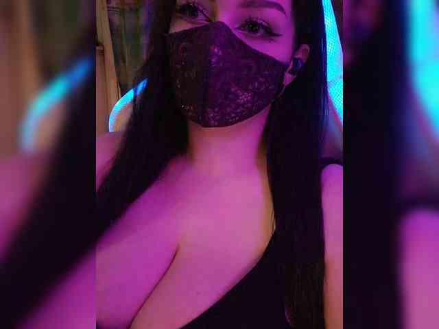 YennSI Live Webcam on BongaCams
