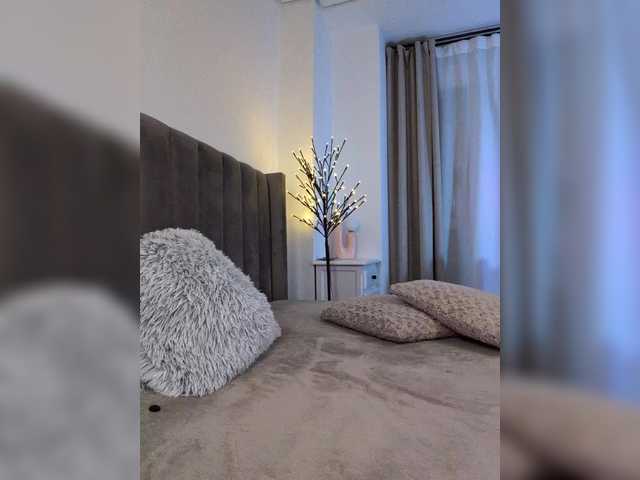 -LanaRay-'s BongaCams show and profile