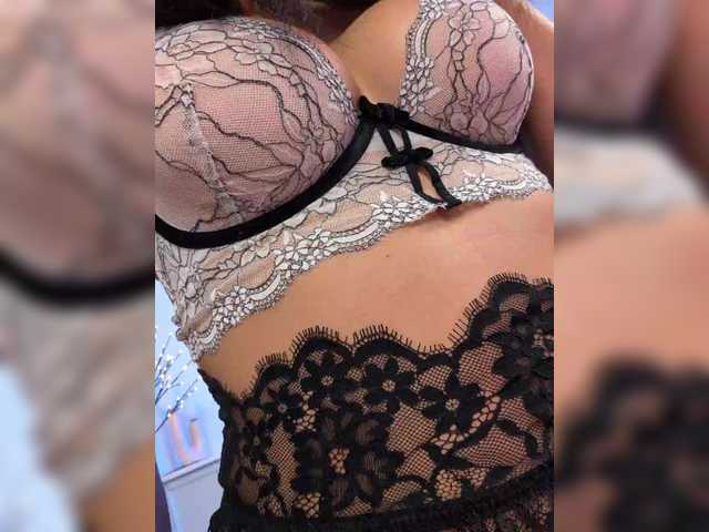 -LanaRay-'s BongaCams show and profile