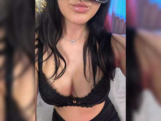 -LanaRay-'s BongaCams show and profile