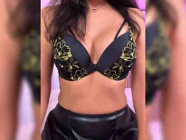 -LanaRay- Live Webcam on BongaCams