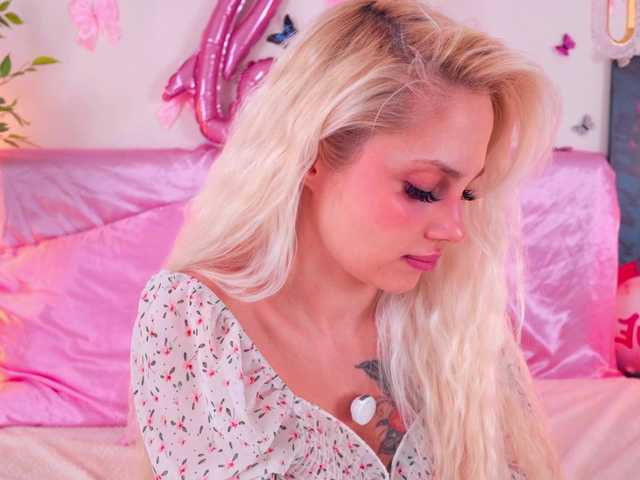 Loly-Poly's BongaCams show and profile