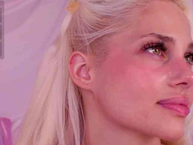 Jolly_Belle webcam