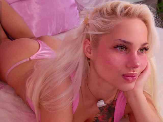 Jolly_Belle webcam