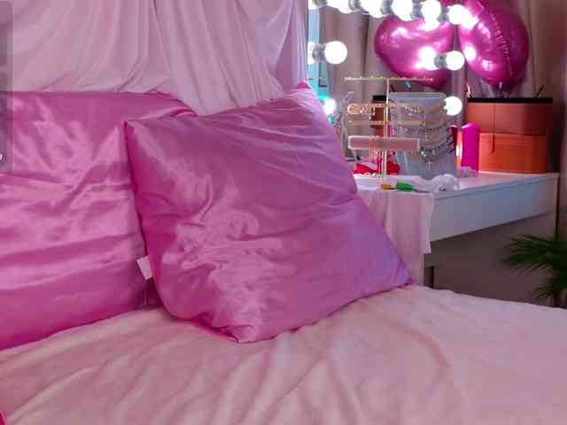 Jolly_Belle webcam