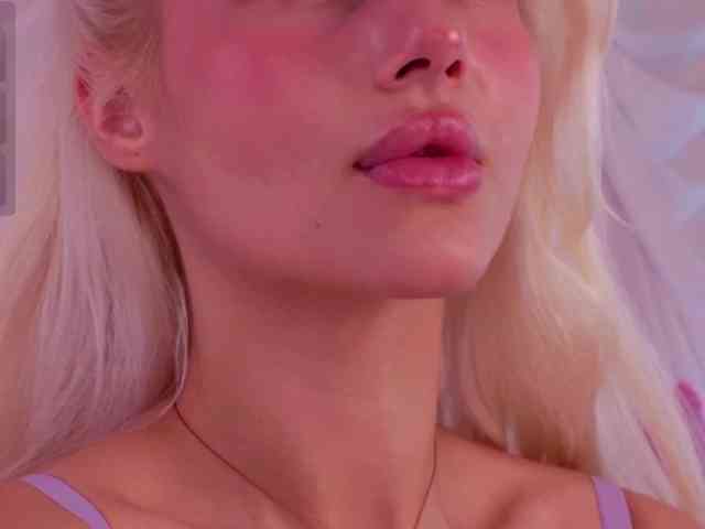 Jolly_Belle webcam
