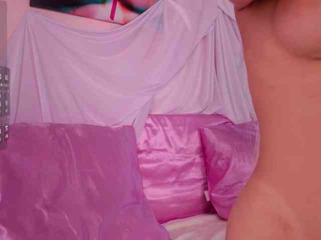 Jolly_Belle webcam