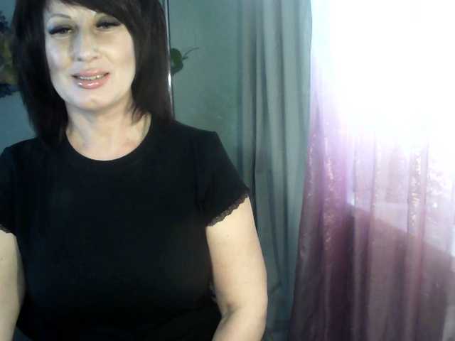 OksiMG's BongaCams show and profile