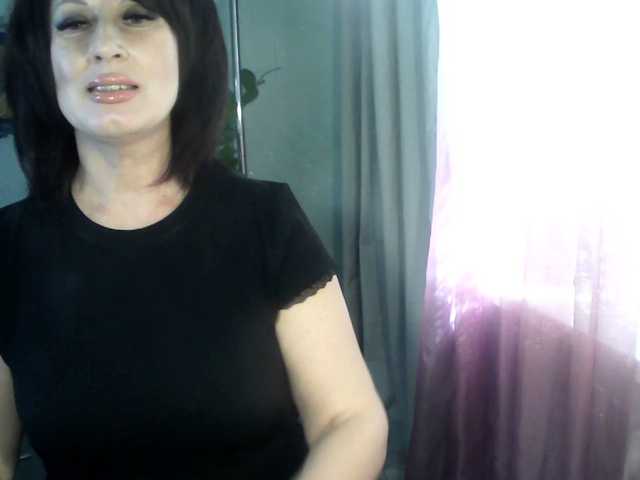 OksiMG's BongaCams show and profile